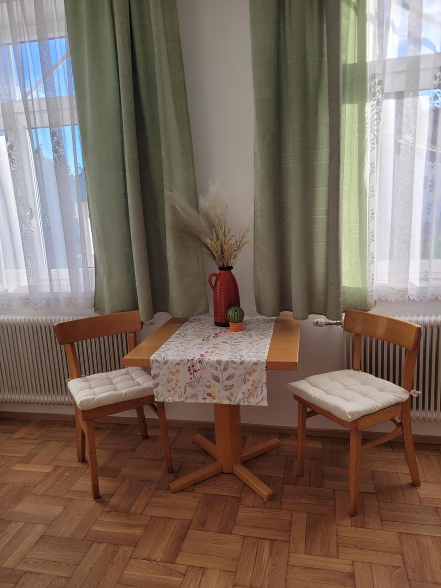 Arkadenhof Kurtz Hotel Markt Allhau Bagian luar foto